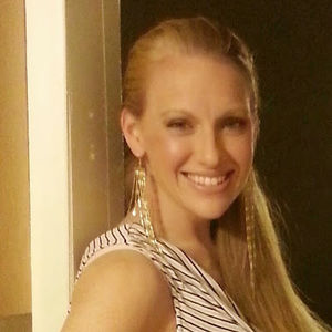 Meet your Posher, Julia